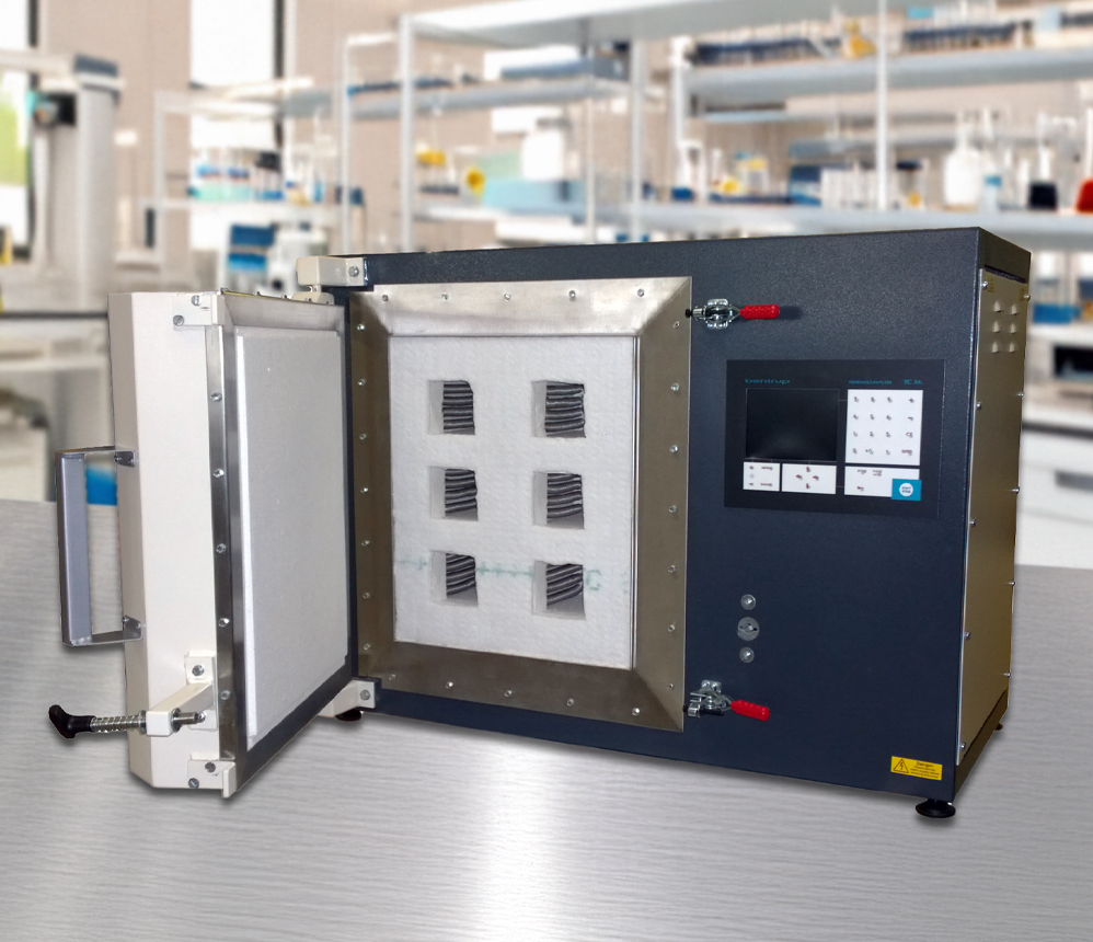 Multi-Chamber Temperature Gradient Test Kiln with Door Open